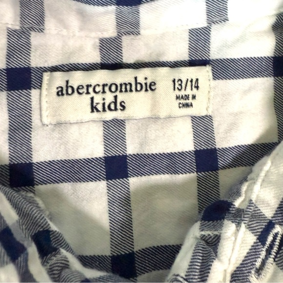 Abercrombie Kids Blue and White Casual Button Down Shirt - Picture 2 of 5